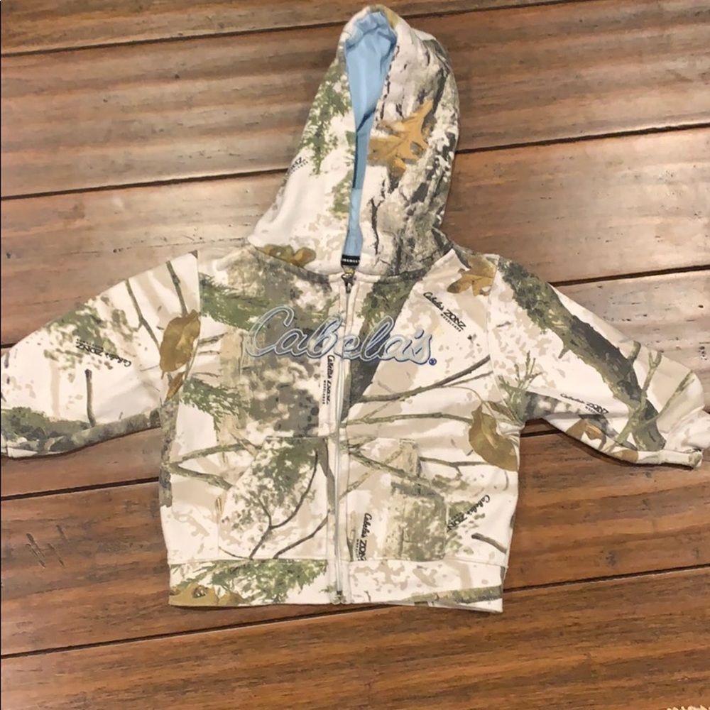 Cabelas zip up